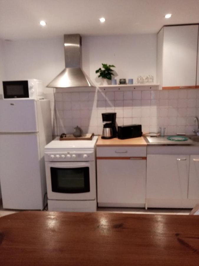 Petite Maison Chaleureuse Irvillac Екстериор снимка